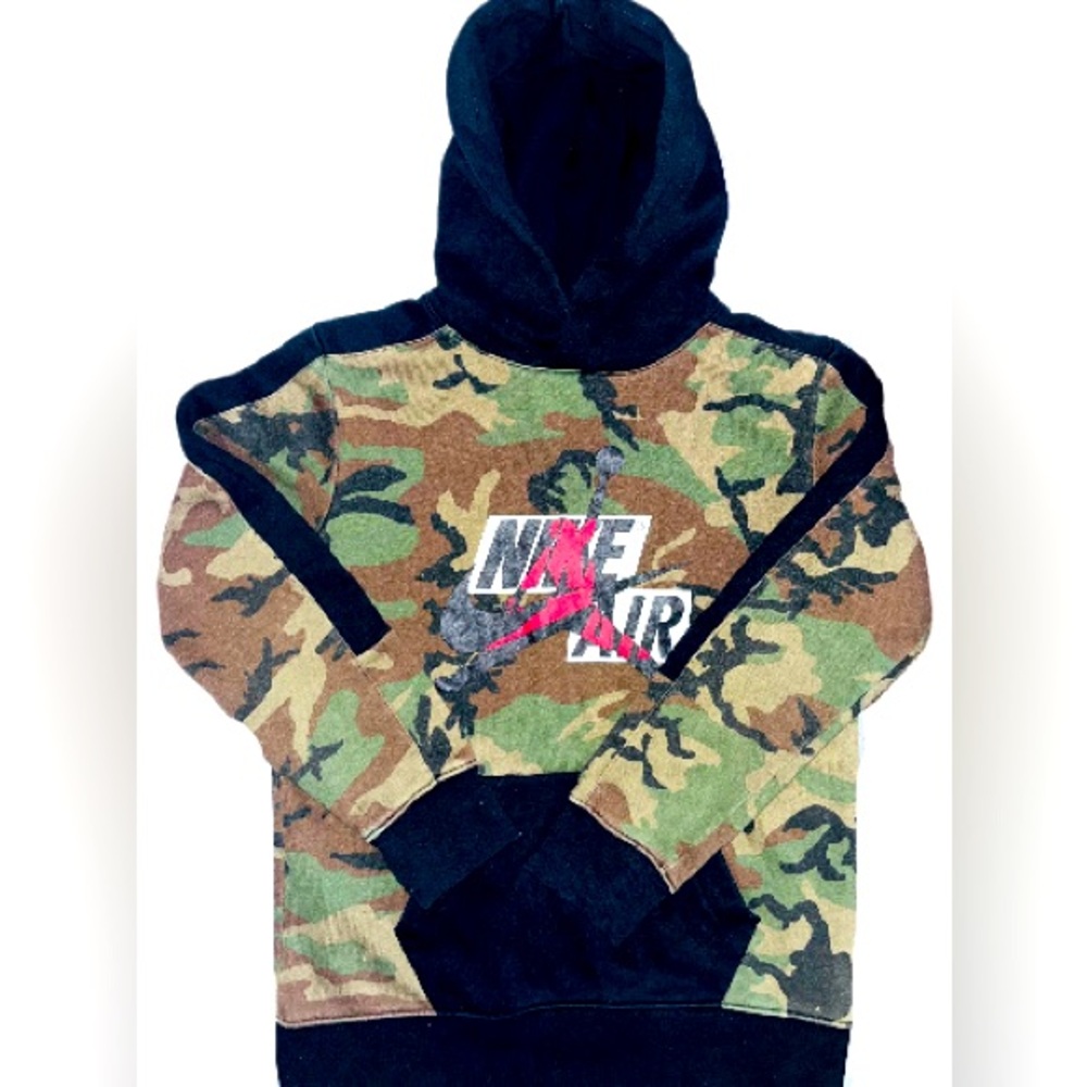 Boys (L) Air Jordan Camo Hoodie